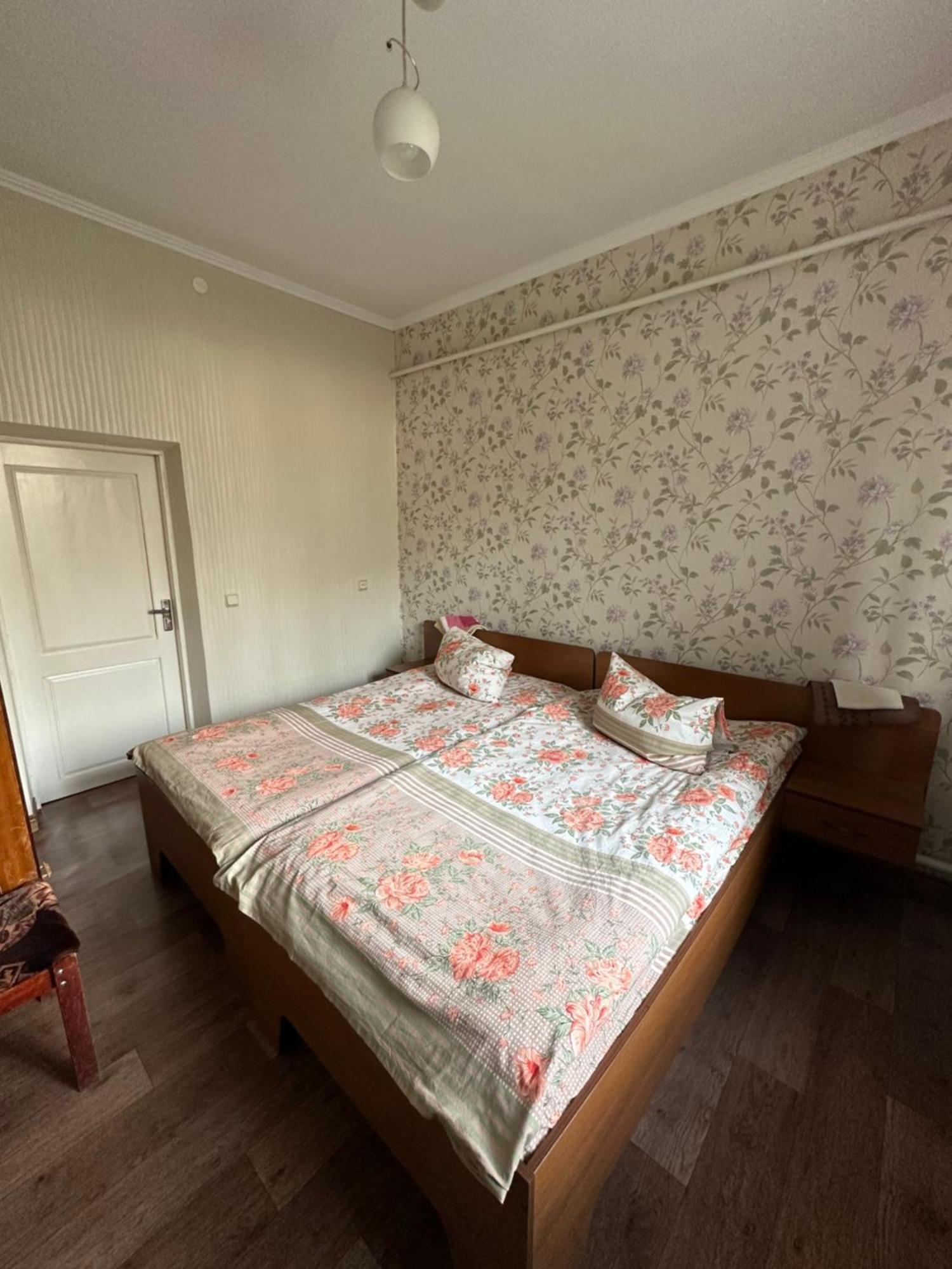 Дом Жени И Люды Hotel Zhabagly Luaran gambar